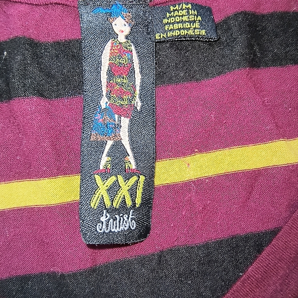 💎 3/$15 XXI Striped Bodycon Retro Dress w/Puff Sleeve & Flower Appliqué in Sz M - Picture 6 of 16